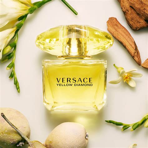 versace yellow diamond eau spray stores|versace yellow diamond superdrug.